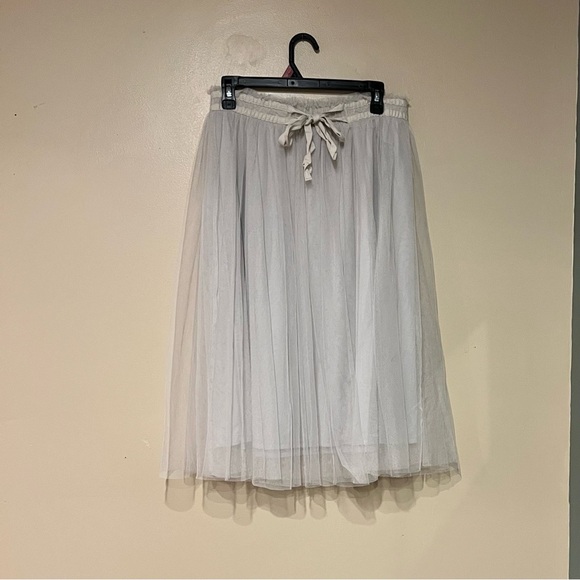 Lauren Conrad LC Tulle Tutu Skirt, Gray Elastic Waist Drawstring Size Women's M - Picture 1 of 6